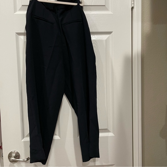Aritzia Wilfred Effortless Pants in Short - Picture 4 of 6